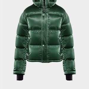 Aritzia Super Puff Shorty Liquid Shine